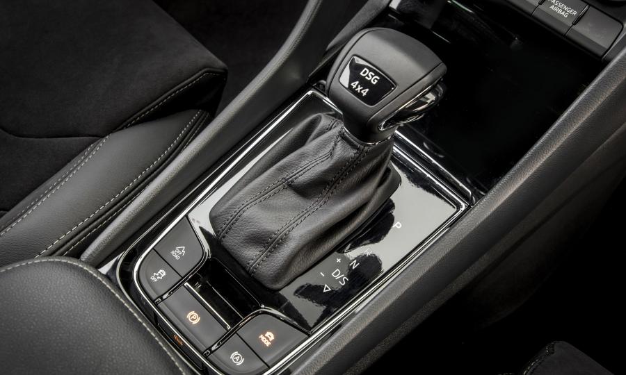 Детали интерьера Skoda Kodiaq Scout 2017 года  (UK) (фото 35 из 36)